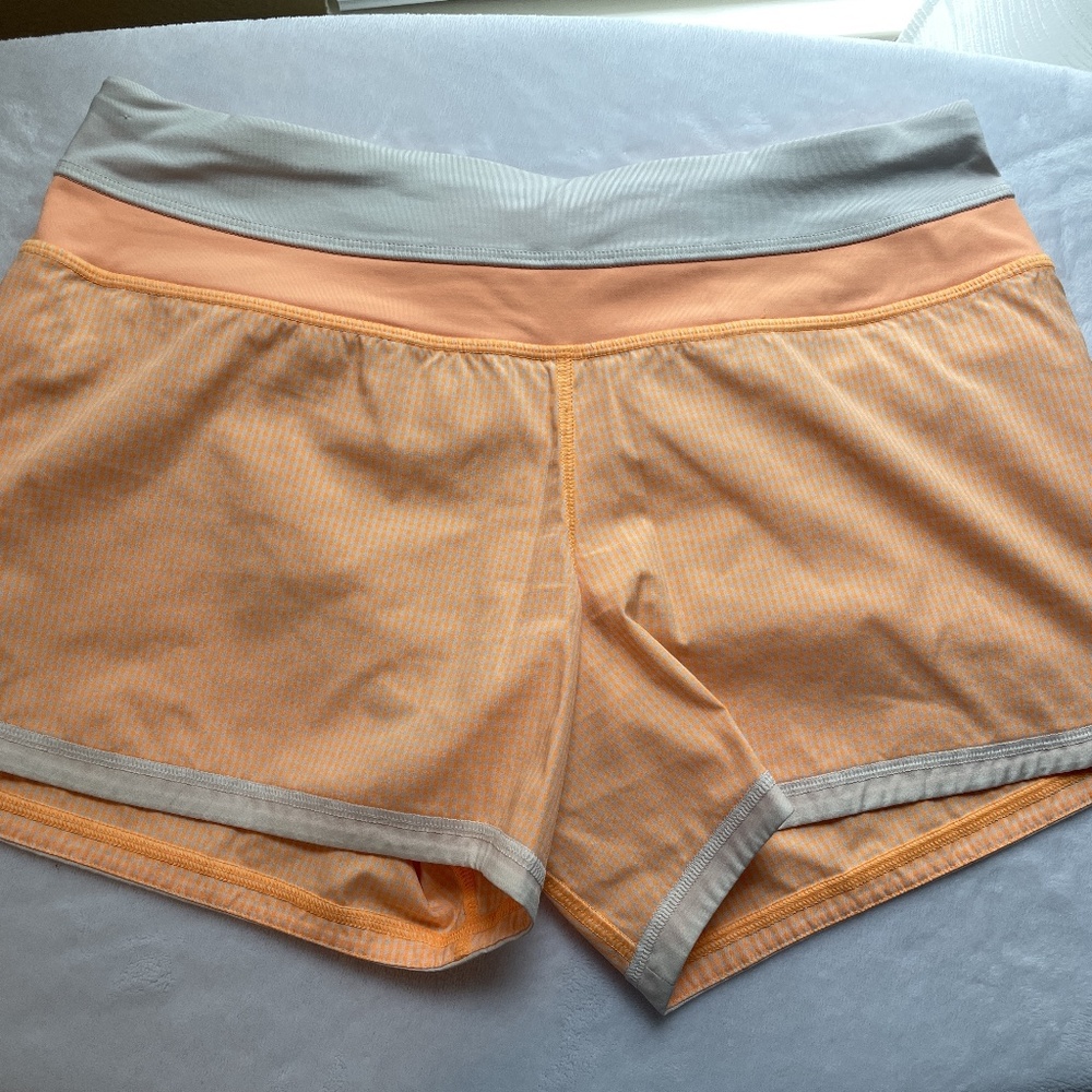 Lululemon shorts size 6 - Orange